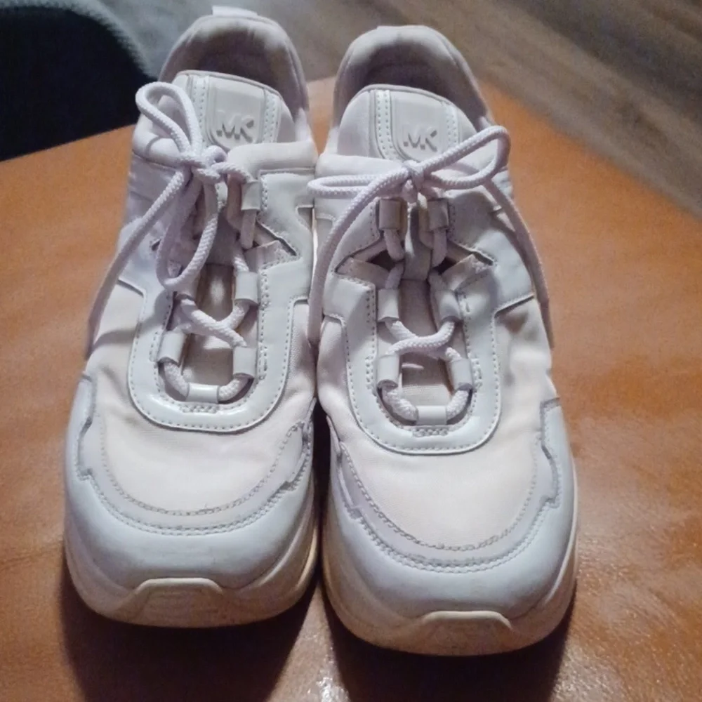 > Michael Kors Cream Sneakers with Logo Detail Women's Size 8